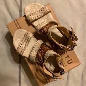 Bedstu Leather Sandals